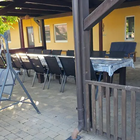 Koliesko Gasthof Veľký Meder